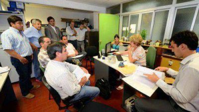 Comienzan la renovaci�n de sem�foros