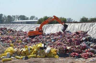 Clausuran f�brica que enterraba residuos sin tener habilitaci�n