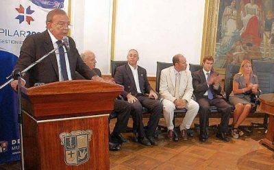 Z�ccaro anunci� cambios en el gabinete municipal