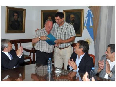 Entregaron casi 1,5 millones de pesos a 22 clubes entrerrianos