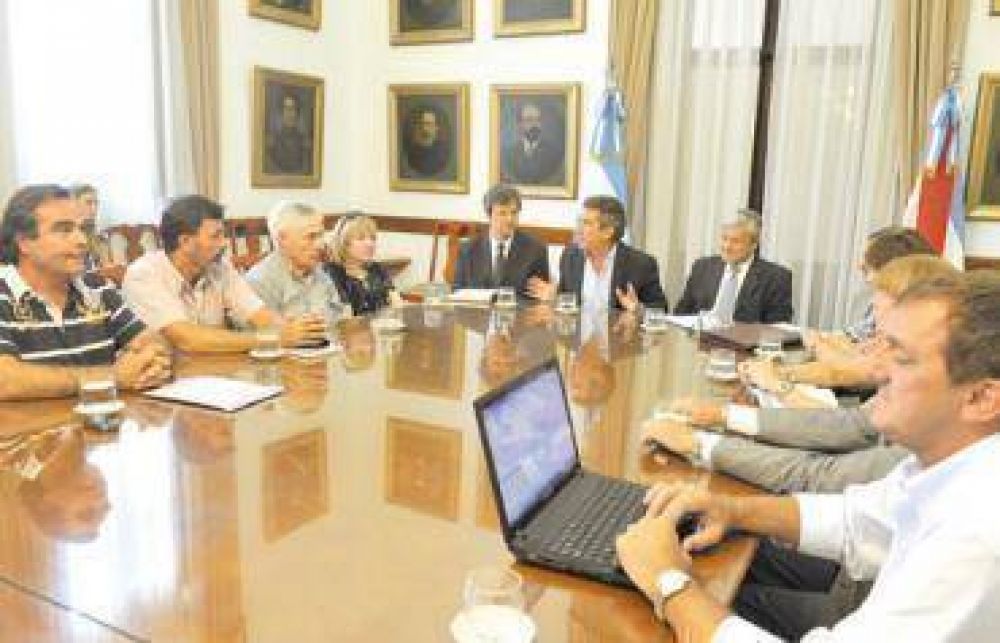 Los docentes se reunieron con el gobierno