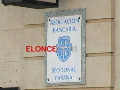 Bancarios contin�an negociaciones con las c�maras empresarias a la espera de las paritarias 