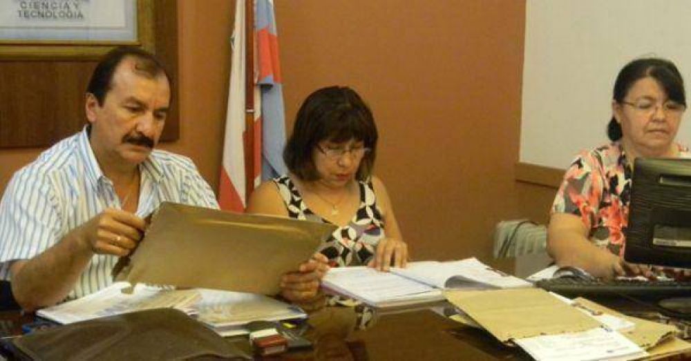 Licitan equipamiento para todas las escuelas de la provincia