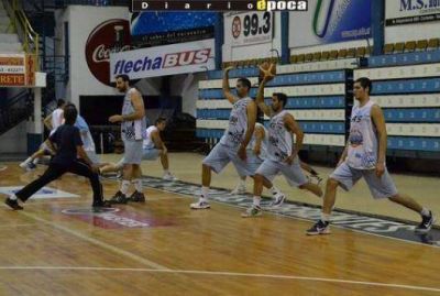 Regatas viaj� con la idea de seguir sumando