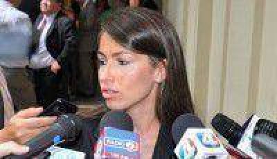 l AFSCA autoriz� al gobierno para poner en funcionamiento una radio AM, una FM y un canal de televisi�n