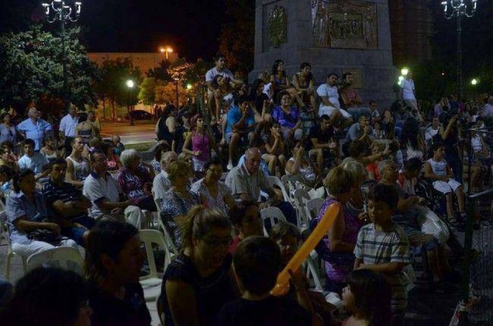 Por el feriado, nuevo Festival M�sica en las Plazas 2013
