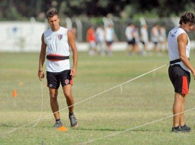Newell's: Urruti no se va y la decisi�n ser�a la de no vender a ning�n otro jugador