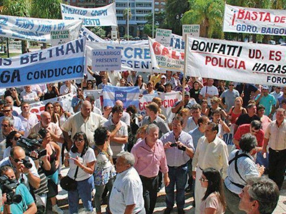 Intendentes marcharon en reclamo de seguridad
