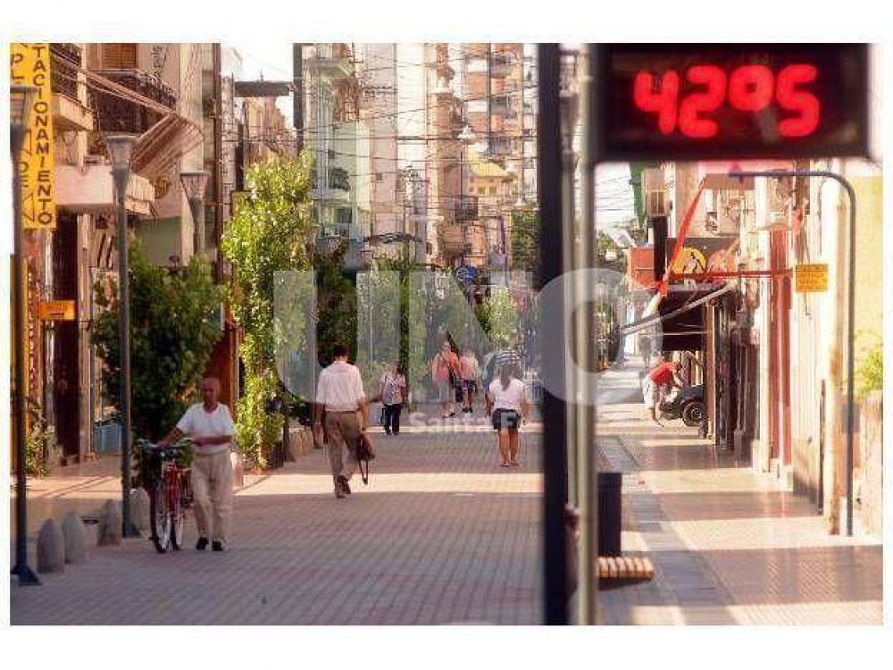 Rige una alerta por el calor, con temperaturas superiores a 41�C