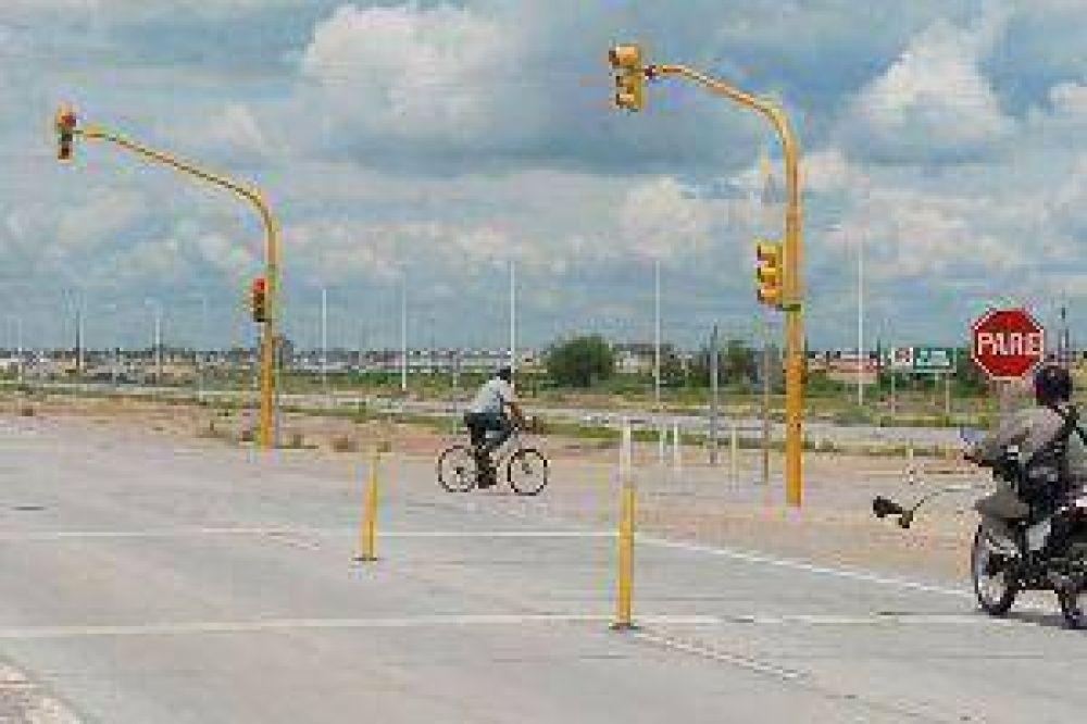 Vialidad Nacional invertir� $ 260 millones en obras para rutas que surcan Santiago