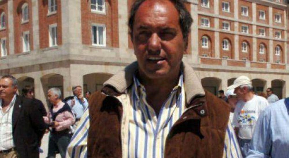 Con las paritarias en puerta, Scioli retoma agenda luego de sus vacaciones