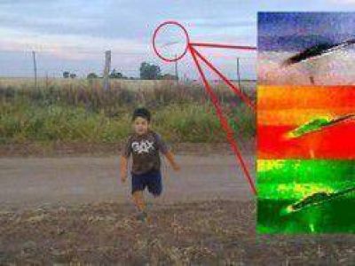 Un Ovni en Carhu�: Estiman que podr�a ser "la foto del a�o"