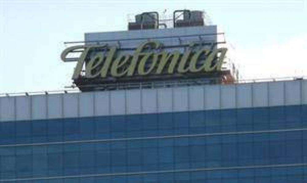 Ordenan a Telef�nica no realizar inversiones "ajenas a su servicio"