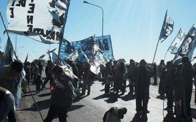 En pleno recambio tur�stico cortan el ingreso a Mar del Plata   