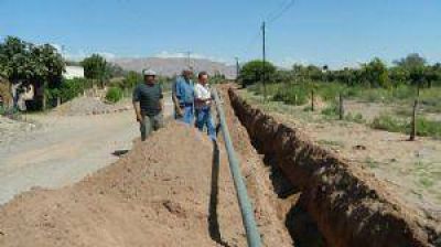 En tiempo r�cord realizaron 1.400 metros de ca�er�as en Tinogasta