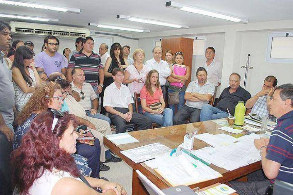 Barrio 162 viviendas CGT: acuerdan finalizaci�n y entrega de obras