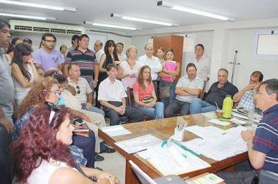 Barrio 162 viviendas CGT: acuerdan finalizaci�n y entrega de obras