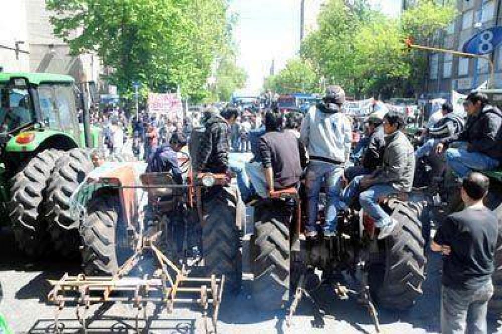 Productores se unen para trabajar en el reemplazo de la ordenanza sobre el uso de agroqu�micos
