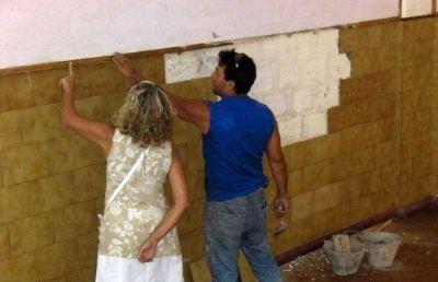 Siguen los arreglos en escuelas municipales