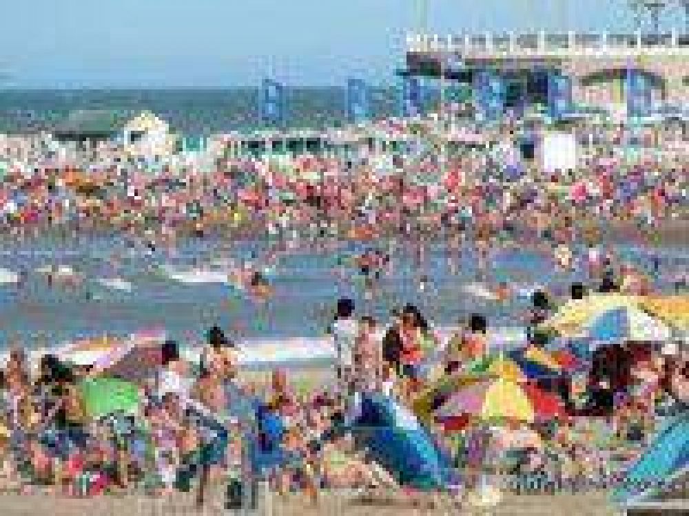 Pablo Fern�ndez precis� que durante enero hubo una baja en el ingreso de turistas del 2,5 por ciento respecto al a�o pasado