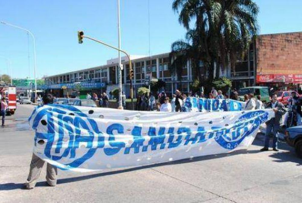 Trabajadores de la sanidad hablan de una lista de reclamos para este a�o