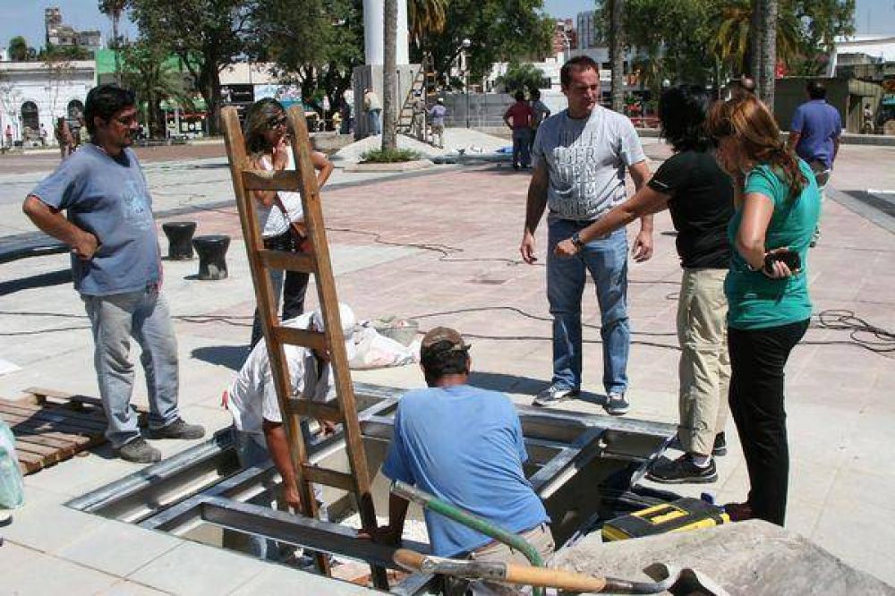 Camau Esp�nola recorri� obras y verific� avances en la ciudad