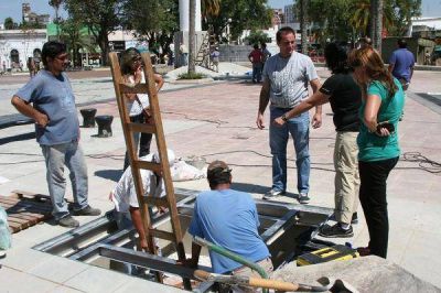 Camau Esp�nola recorri� obras y verific� avances en la ciudad