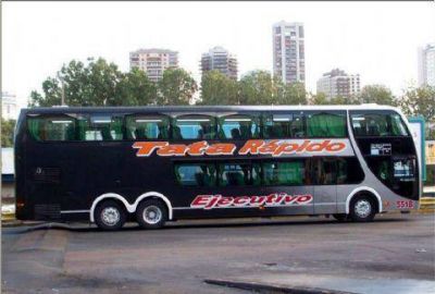 Pasajeros indignados con R�pido Tata