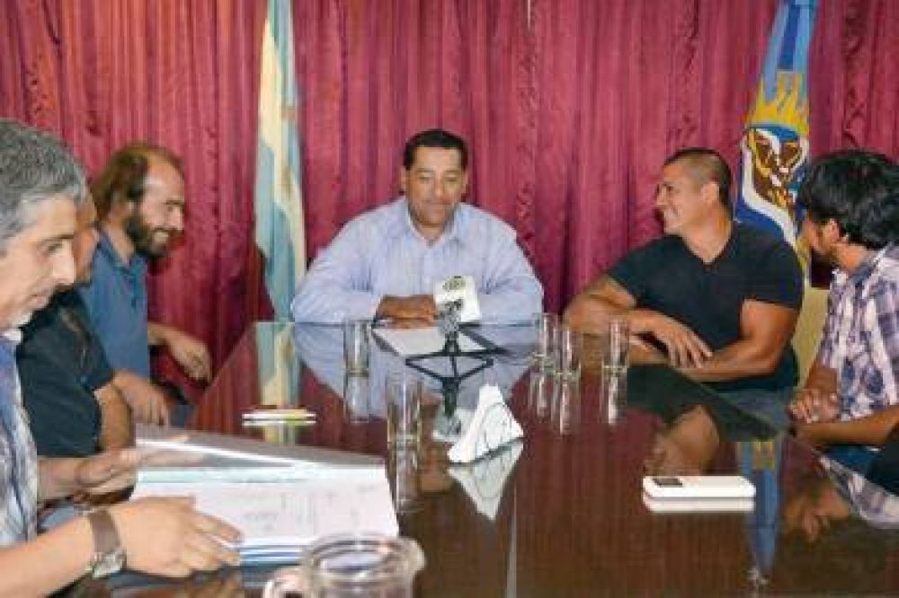 Los Antiguos firm� convenio con la cooperativa local �La Cordillerana� por 10 viviendas