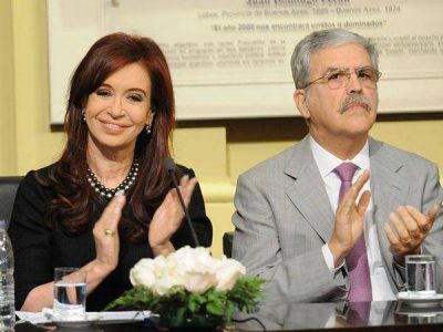 De Vido: "Esto va m�s all� de su voluntad, Cristina es la mejor candidata para 2015"