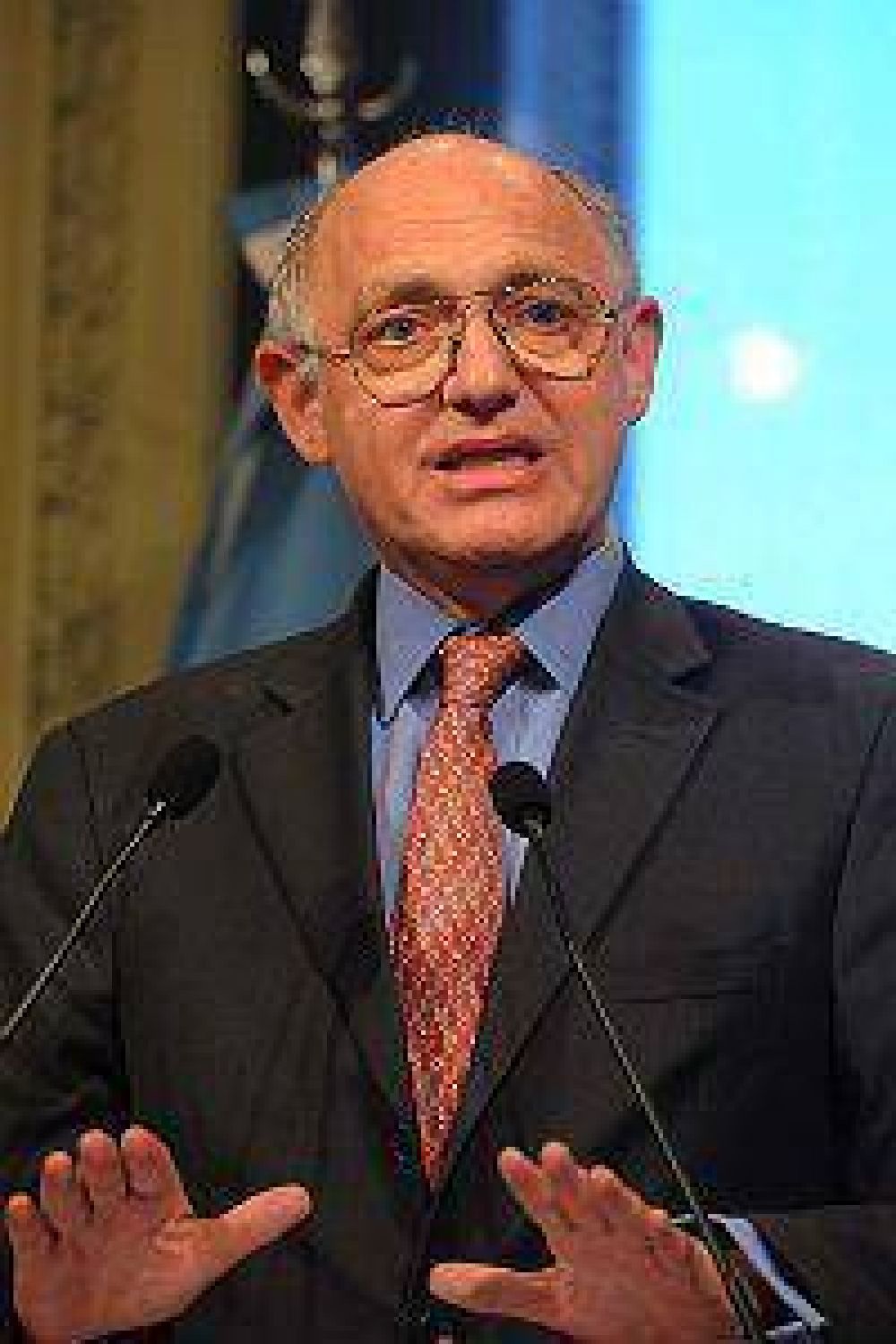 Londres dice que Argentina ya sab�a de la invitaci�n a los kelpers