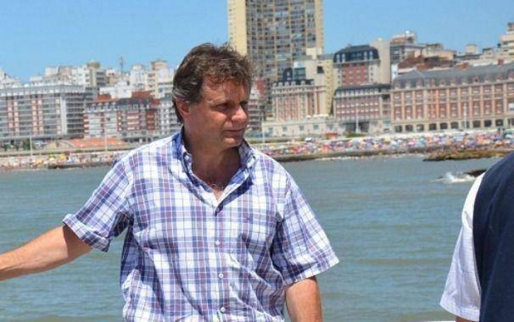 Ahora, Pulti anunci� que se abrir� un "comp�s de espera"