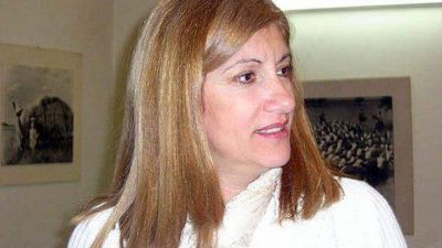 Desmiente v�nculo partidario con Venegas y la presencia de V�squez	 