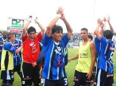 Gimnasia quiere arrancar sumando