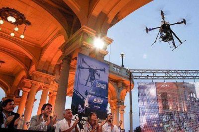 Massa sum� una flota de drones