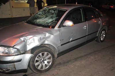 Fuerte choque en 11 y 22, un joven sufri� fractura de codo y pierna