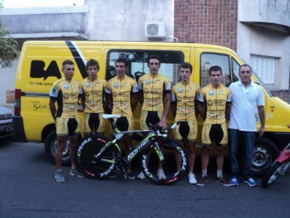 Los chicos del Bragado Cycles Club estann concentrados en Jun�n