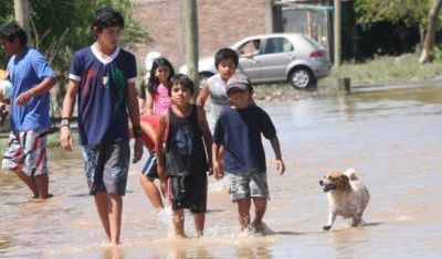 Media Agua estar� bajo el agua al menos 1 semana