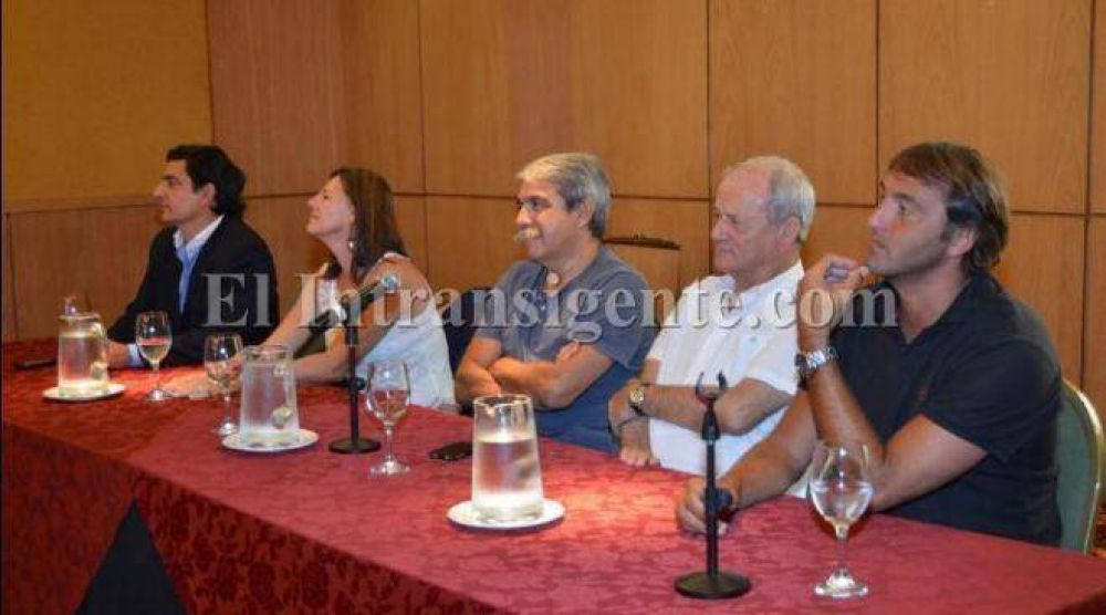 An�bal Fern�ndez anunci� en Salta la creaci�n de un canal deportivo estatal