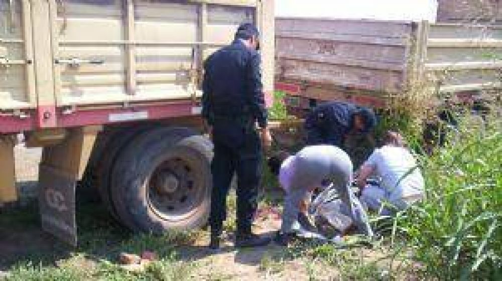 Obrero muri� aplastado por un cami�n cargado con ladrillos