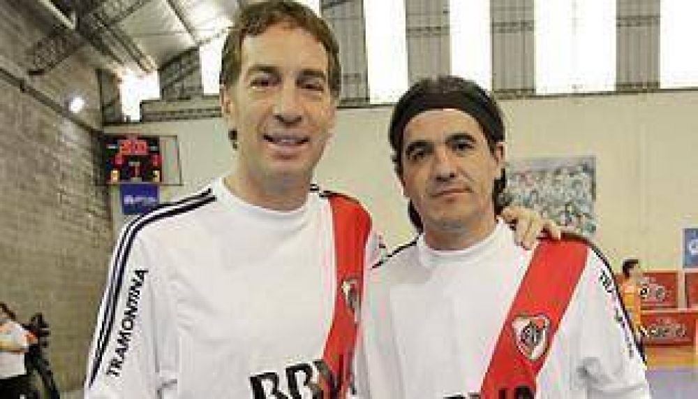 Santilli se pone los cortos en un partido solidario 