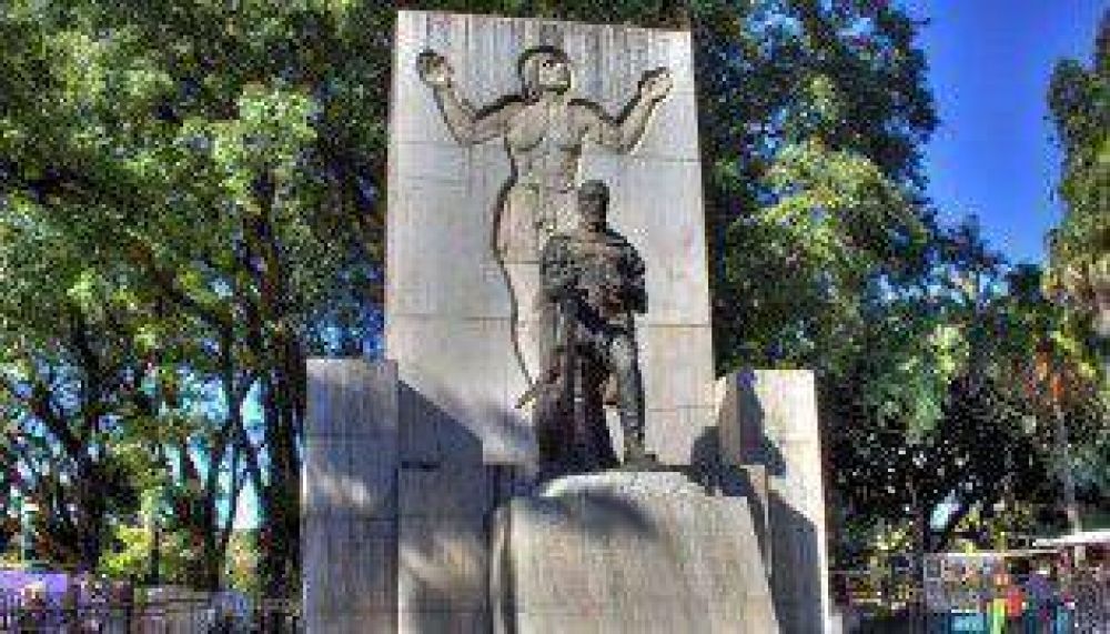 Un recorrido para conmemorar la primera fundaci�n de la Ciudad