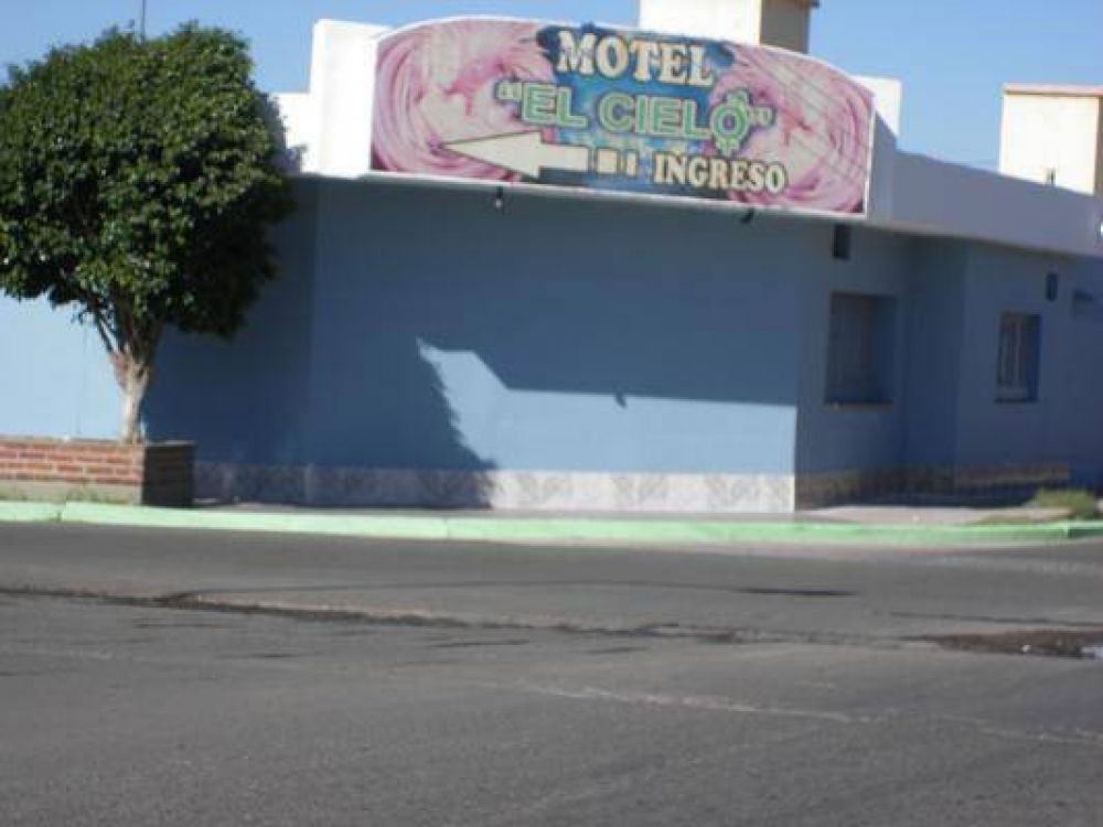 Clausuraron dos hoteles alojamientos