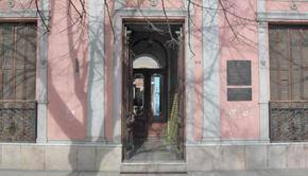 Carreras y Talleres de la Escuela de Bellas Artes �Luciano Fortabat�