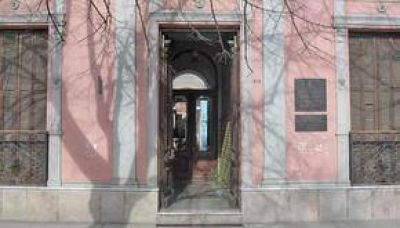 Carreras y Talleres de la Escuela de Bellas Artes �Luciano Fortabat�