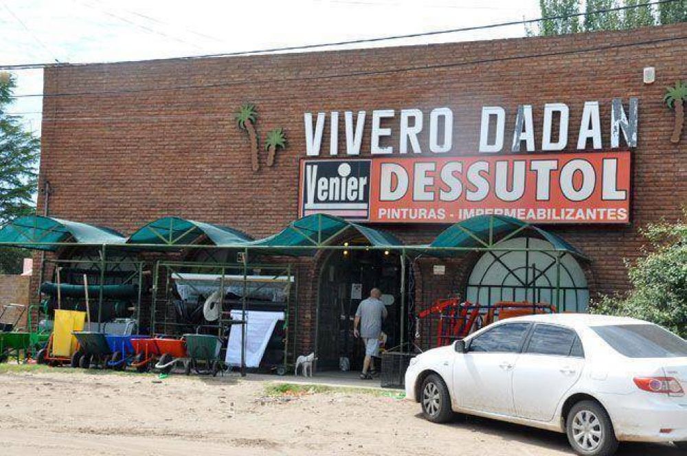 Un vivero santarrose�o cierra este domingo y denuncian un "apriete" del gremio