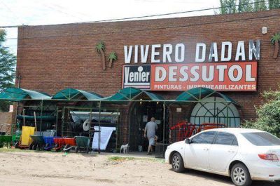 Un vivero santarrose�o cierra este domingo y denuncian un "apriete" del gremio