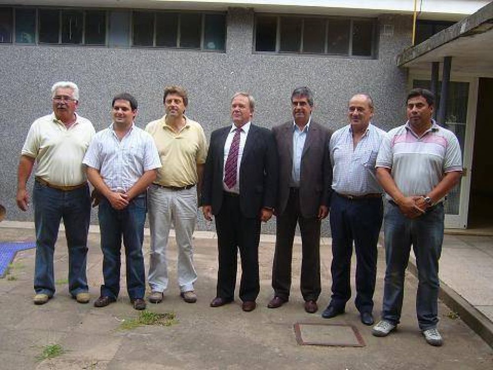  Funcionarios municipales visitaron la Escuela de Polic�a Vucetich