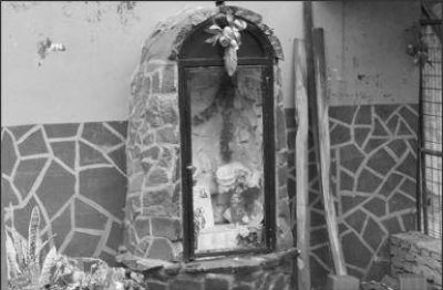 Devotos piden que devuelvan la imagen de Santa Clara de As�s