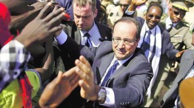 Hollande, vivado en Mali luego de expulsar a los ultraisl�micos